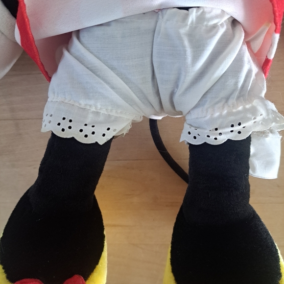 Disney Minnie Mouse Plush Doll – 19” Red Polka Dot Dress & Bow – Vintage Disney - Picture 4 of 6